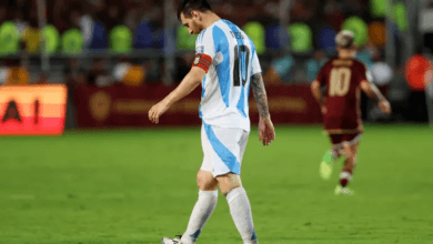 اتحاد باراغواي يفرض حظرًا على قمصان ميسي في مواجهة الأرجنتين في تصفيات كأس العالم