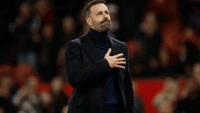 فان نيستلروي: كرة القدم قاسية أحيانًا، لكن مانشستر يونايتد سيواصل القتال من أجل جماهيره