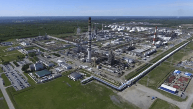 موسكو تخطط لدمج كبرى شركات النفط الروسية لتعزيز سيطرة الدولة على سوق الطاقة