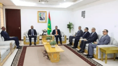 محادثات بين الوزير الأول المختار ولد اجاي ووفد من البنك الدولي لتعزيز التعاون المشترك