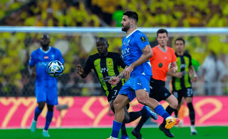 قرعة ربع نهائي كأس خادم الحرمين الشريفين: الهلال يواجه اتحاد جدة في قمة نارية