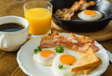 فوائد القهوة وتأثيرات الكافيين: تعزيز الطاقة والصحة مع بعض المحاذير