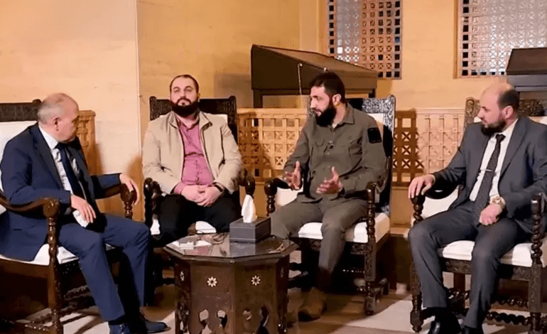 تسليم الحكومة السورية الانتقالية برئاسة محمد البشير مهام السلطة وسط تحضيرات للمرحلة المقبلة