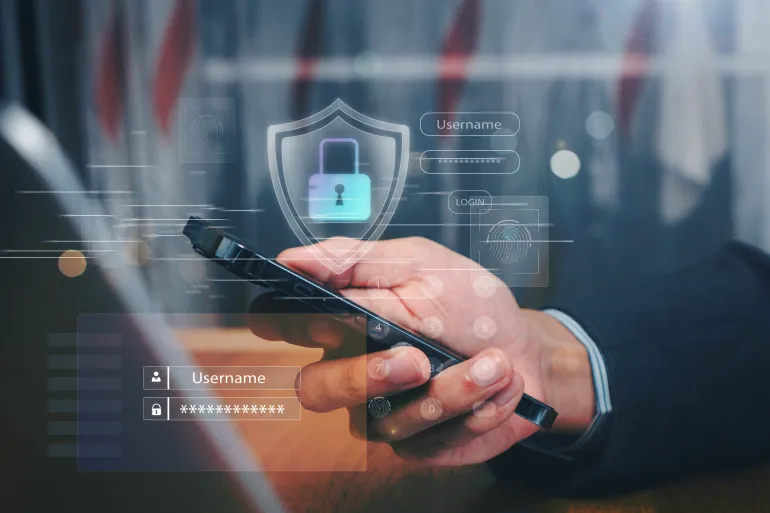 كيف تميز بين التطبيقات الآمنة والخبيثة على هاتفك؟