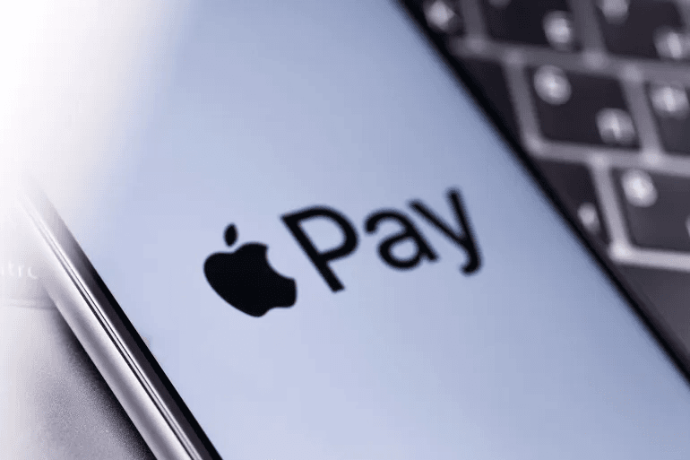 الدفع عبر الهاتف أكثر أمانا من البطاقة البنكية.. هكذا تحمي آبل باي أموالك من السرقة