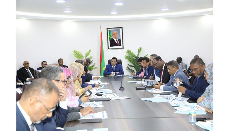 الوزير الأول يترأس اجتماعًا لمتابعة تنفيذ المشاريع الكبرى في موريتانيا