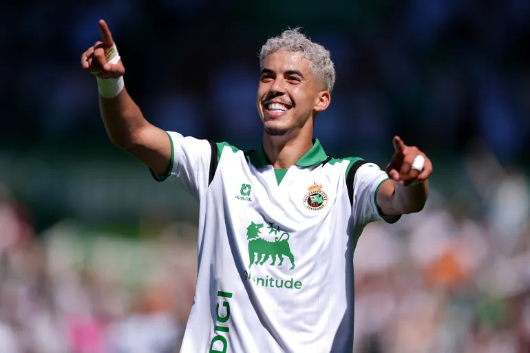 ياسر زبيري يعادل مبابي ولامين جمال في سباق هدافي الدوري الإسباني ويتفوق عليهما بمعدل التسجيل